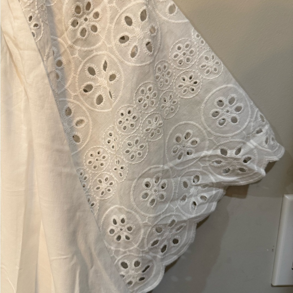 Parker & Rowe White Eyelet Sleeve Cotton Blouse Size M NWT - Picture 3 of 7